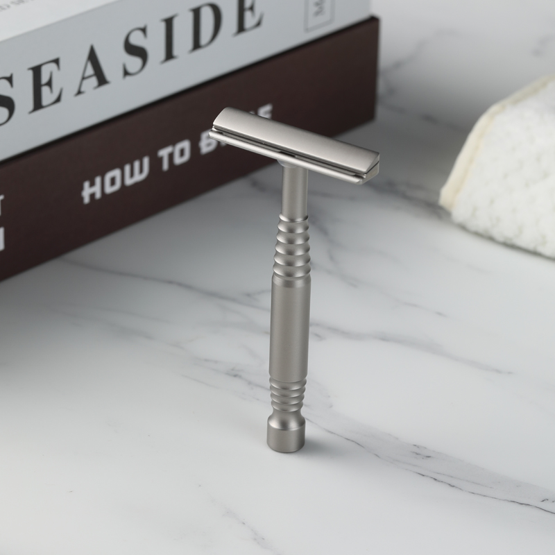 YAQI Remus マットペイントカラー 316ステンレス - Drawknife Blade のレビューと価格